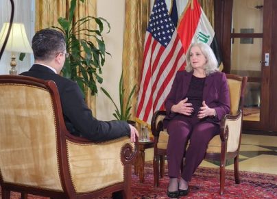 السفيرة الأمريكية في العراق