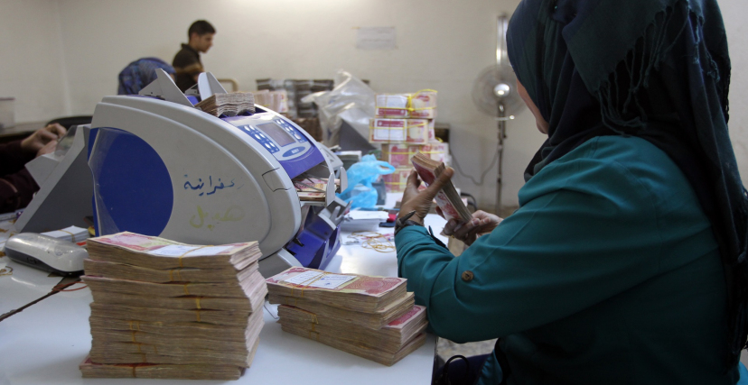 تضارب معلومات بشأن تعديل قانون سلم رواتب الموظفين في العراق